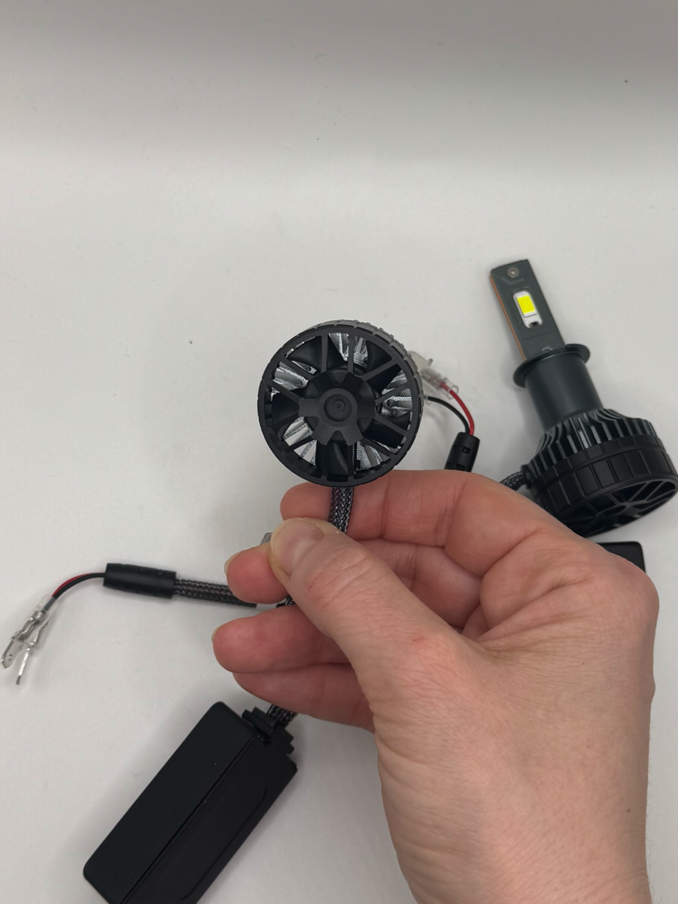 Лампа светодиодная AED999 цоколь H3, 2 штуки