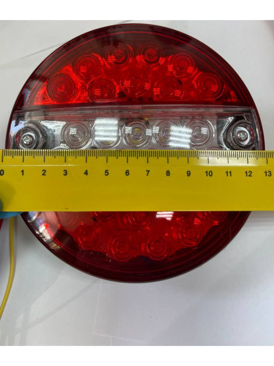 Задний светодиодный фонарь (белый)