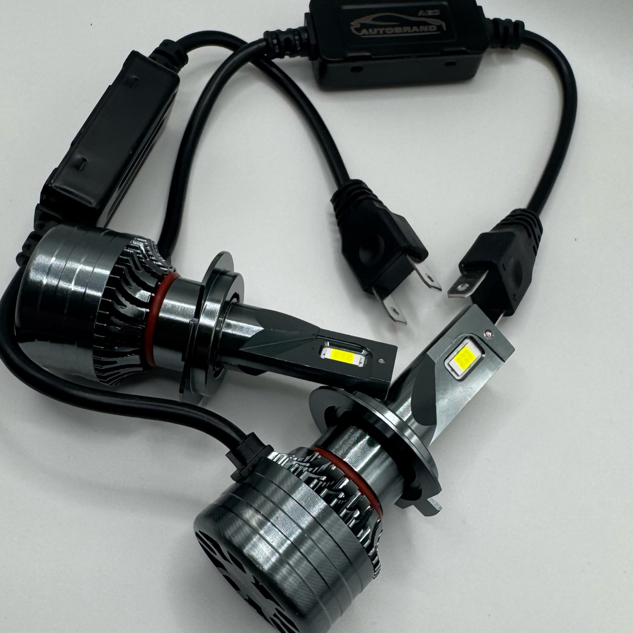 Лампа светодиодная AED9 цоколь H7, 2 штуки