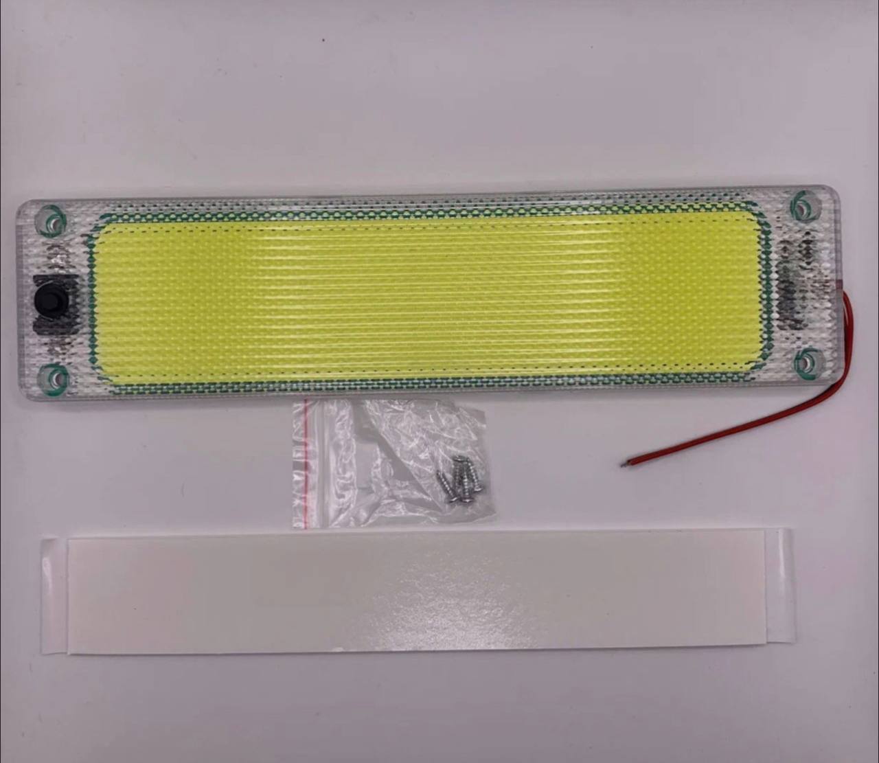 Светодиодный плафон освещения салона автомобиля